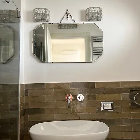 Lejlighed Design In The Heart Of