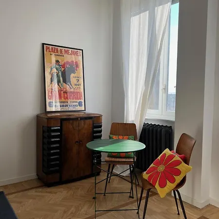 Apartment Design In The Heart Of
